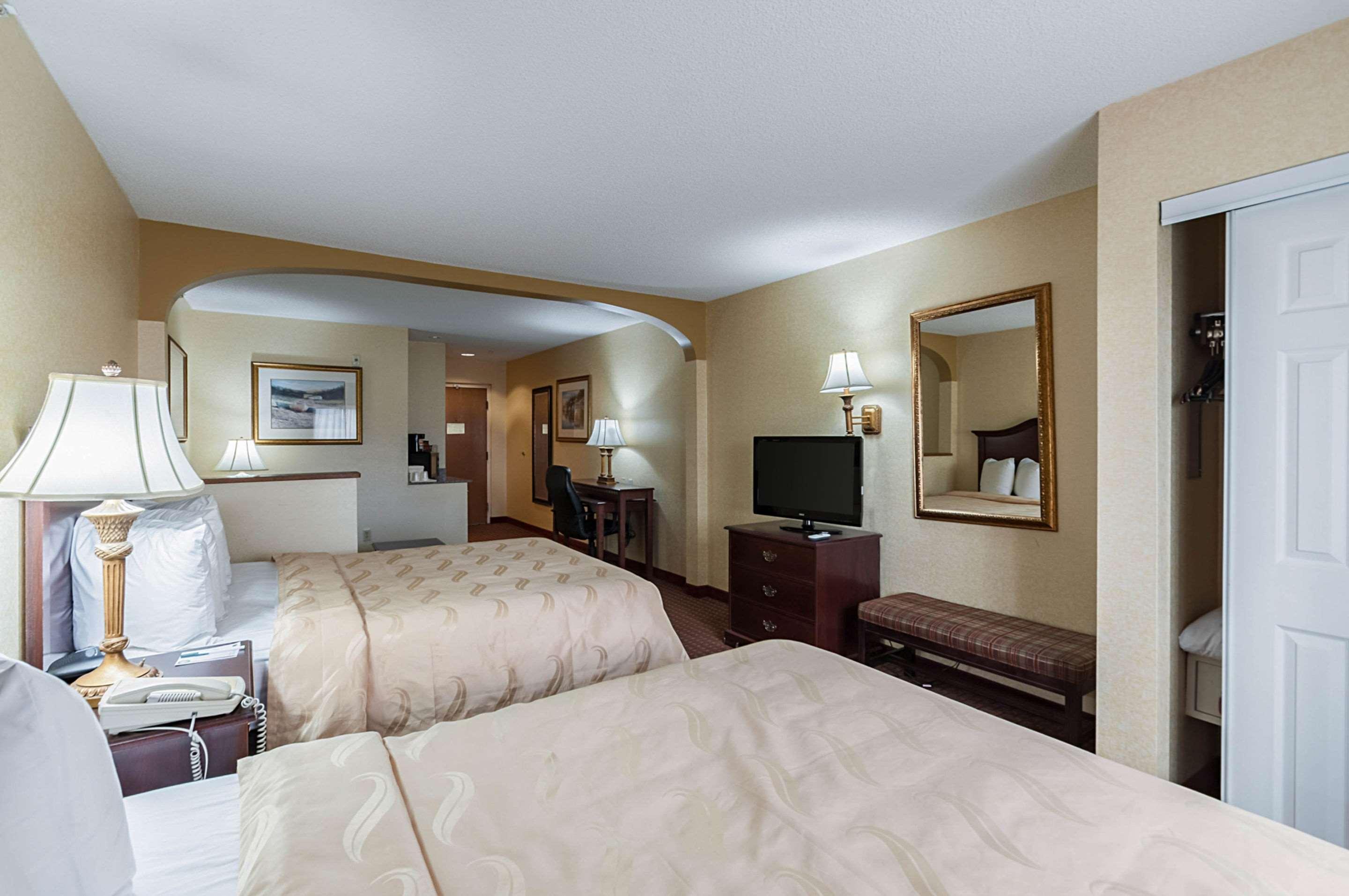 Quality Suites Chestertown Eksteriør billede