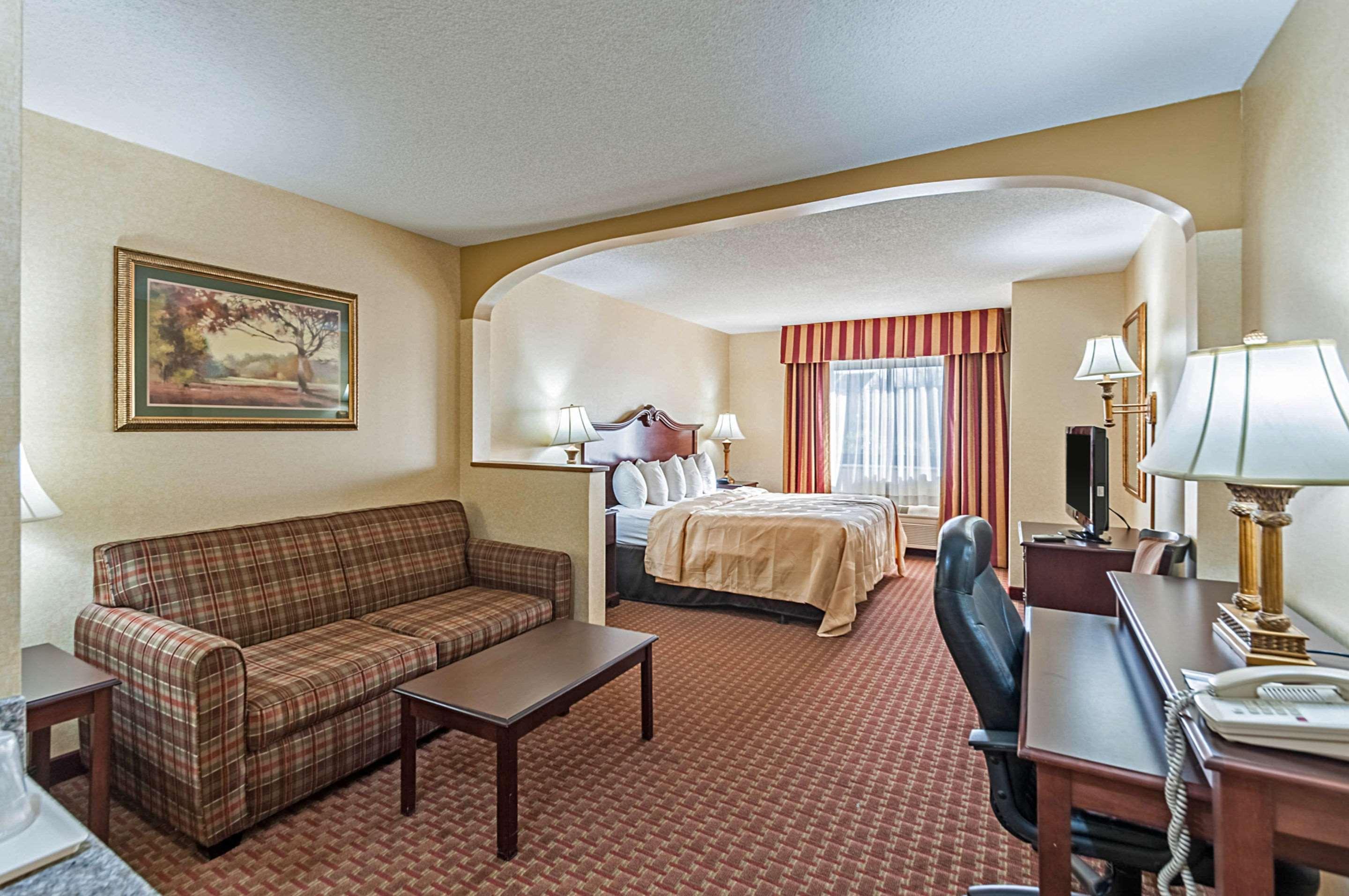 Quality Suites Chestertown Eksteriør billede