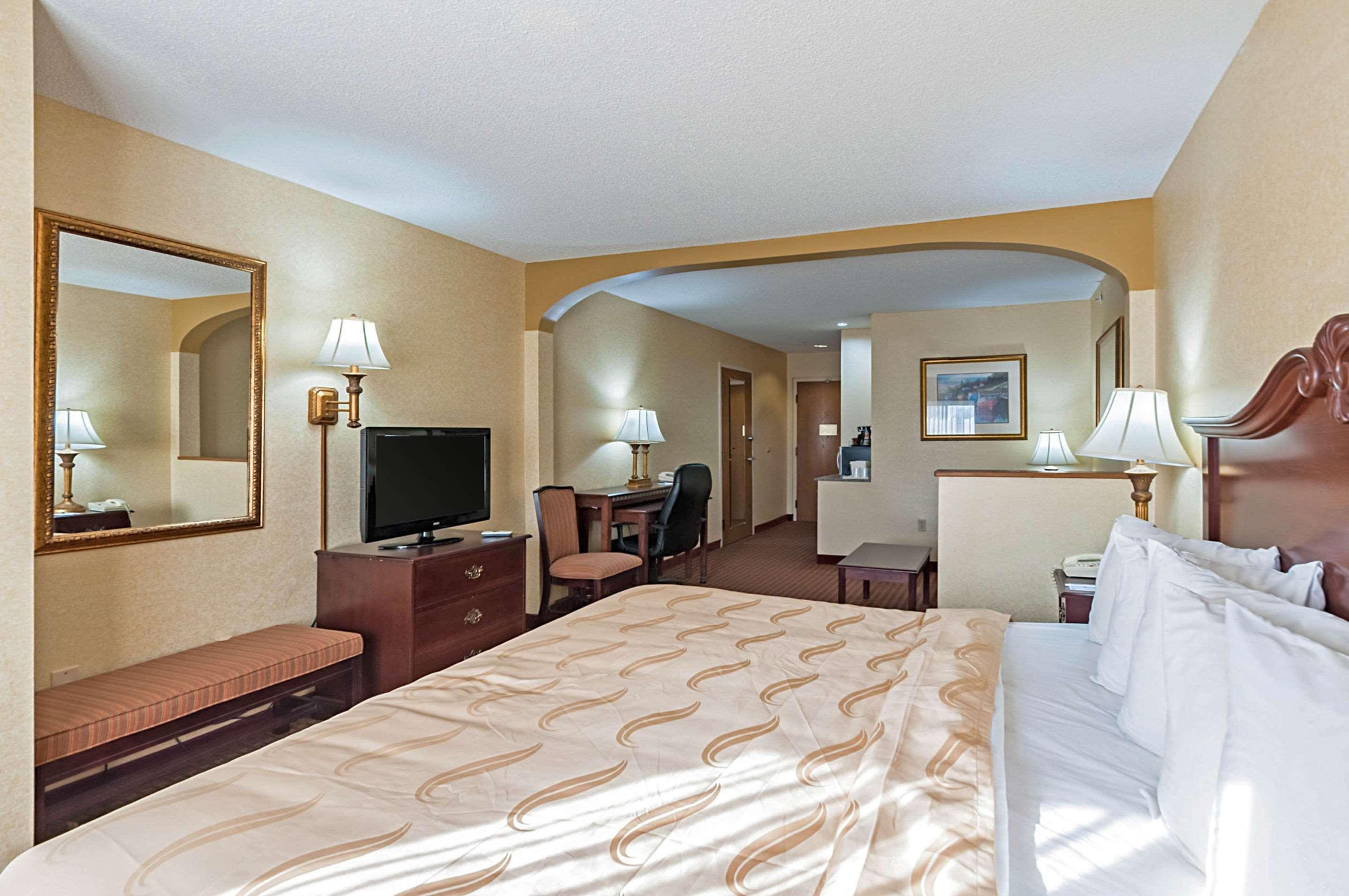 Quality Suites Chestertown Eksteriør billede