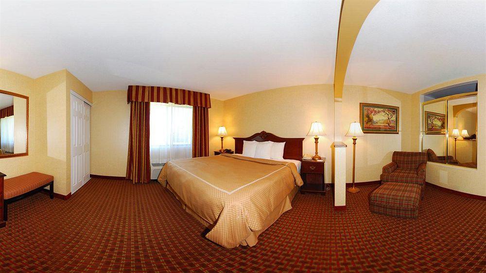 Quality Suites Chestertown Eksteriør billede